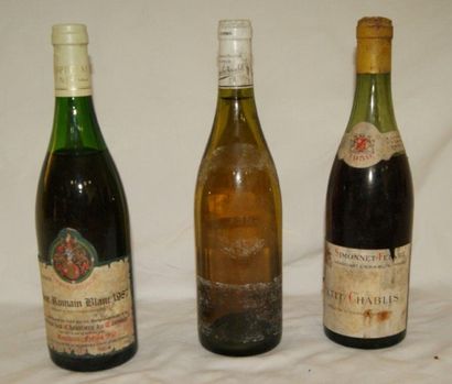 null Lot de 3 bouteilles de vin blanc : Saint Romain 1987, Bourgogne 1989 "Patriarche",...