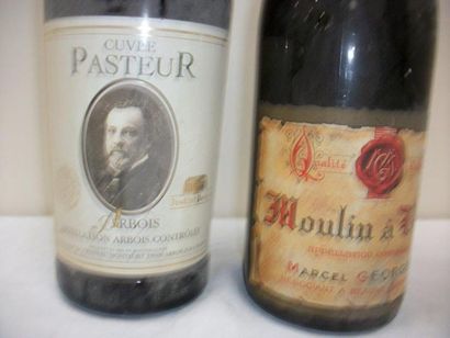 null 2 bouteilles de vin rouge : Arbois, Henro Maire, Cuvée Pasteur, 1989 et Moulin...