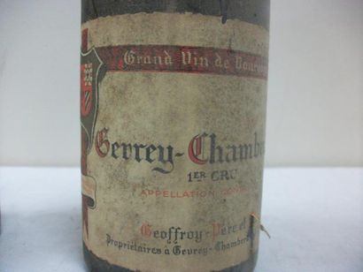 null 2 bouteilles de Gevrey-Chambertin, Geoffroy Père et Fils, 1972 (pour l'une)...