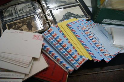 null Lot d'enveloppes Premier Jour, d'enveloppes timbrées, de cartes postales, des...