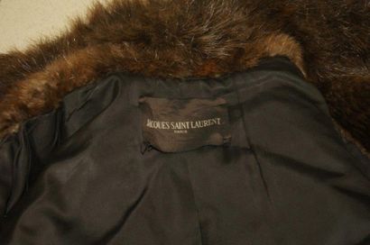 null Jacques Saint Laurent Manteau en fourrure de castor.