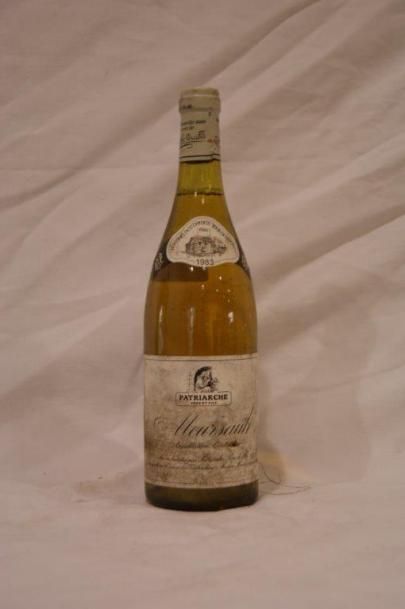 null Une bouteille de Meursault blanc, patriarche pere et fils , 1983. Etiquette...