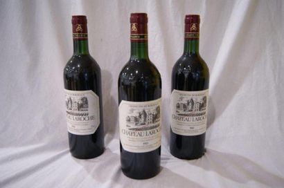 null 3 bouteilles de 1eres Côtes de Bordeaux, Château Laroche, 1985 (LB)