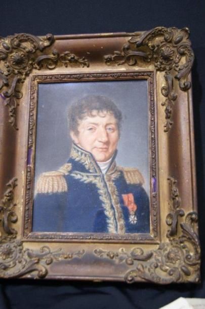 null Ecole française vers 1830, Portrait du Général Etienne Brouard, Pastel. Cadre...