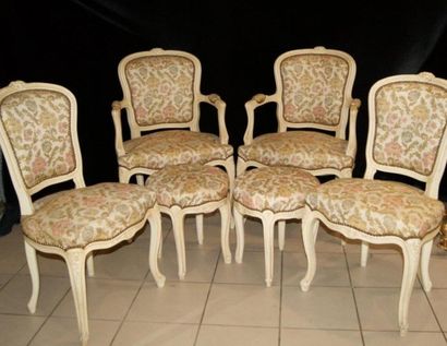 null Ensemble composé de 2 fauteuils, 2 chaises et deux tabourets en bois laqué blanc....