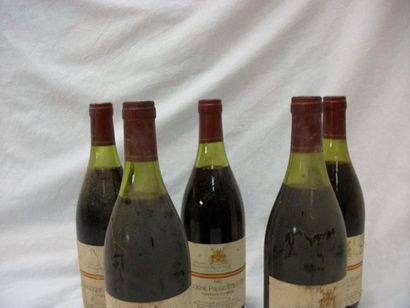 null 5 bouteilles de Bourgogne Passe-tout-grain, Vicomte Bernard de Romanet, 1982...