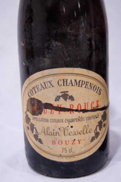 null 4 bouteilles de Coteaux champenois, Bouzy Rouge. (étiquettes tâchées)