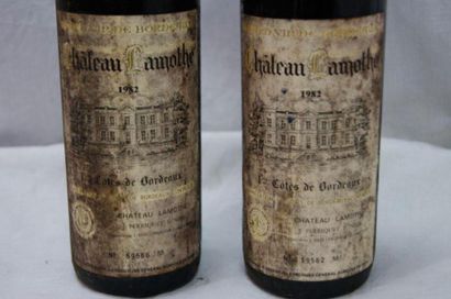 null 2 bouteilles de Bordeaux, Château Lamothe, 1982. (ets, LB, capsules gondolé...
