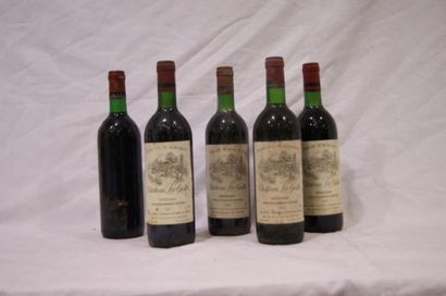 null 5 bouteilles de Chateau Lagatte : une de 1980 , deux de 1983 , une de 1981 et...