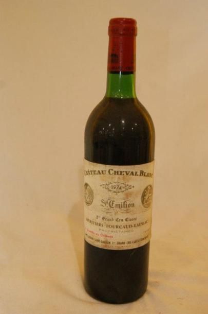 null 1 bouteille de Chateau Cheval Blanc, 1974 (es, LB)