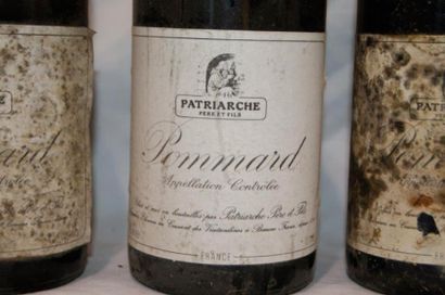 null Six bouteilles de Pommard , Patriarche père et fils , 1985; Etiquettes sale...