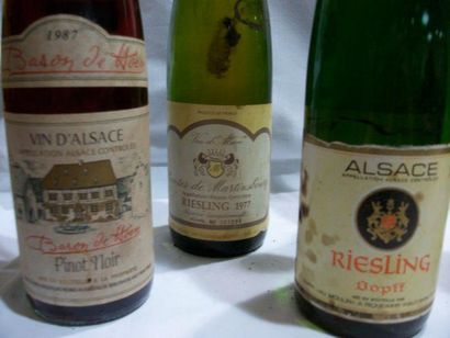 null Lot de 7 bouteilles de vins d'Alsace : 2 bouteilles de Riesling Dopff, 1 bouteille...