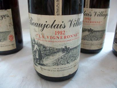 null 5 bouteilles de Beaujolais village, cuvée vigneronne, Bouchard 1982