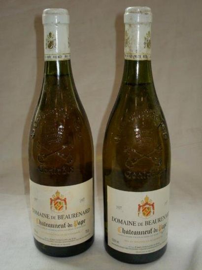 null 2 bouteilles de Chateauneuf du Pape blanc, 1997, domaine de Beaurenard