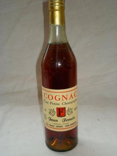 null 1 bouteille de Cognac, Fine Petite Champagne, Jean Frouin (capsule abîmée)