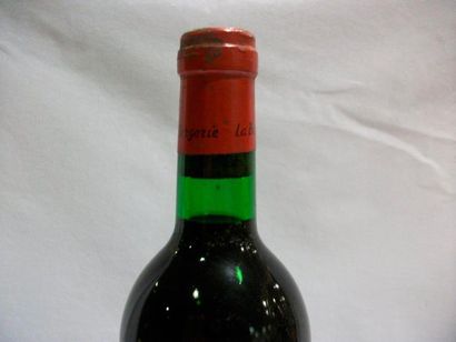 null 1 bouteille de Mouteau-Cadet, Baron de Rothschild, 1976, La Bergerie. (es)