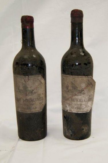 null 2 bouteilles de Château BEYCHEVELLE, Saint Julien, Achille FOULD, 1916. Niveau...