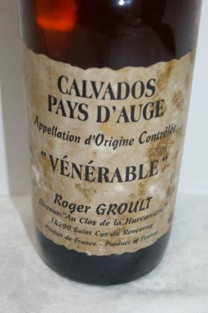 null 1 bouteille de Calvados Pays d'Auge "Vénérable". Roger Groult.