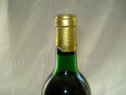 null 1 bouteille de Pauillac, Château Pichon Longueville, 1981 (es, LB)