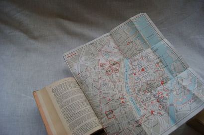 null Francis AMBRIERE "Les Pays Nordiques" Hachette, Guides bleus, 1969. Avec cartes...