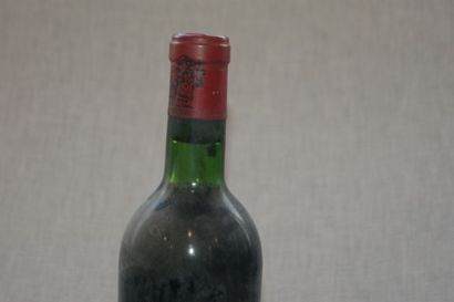 null 1 bouteille de Château Lafite-Rothschild, 1969 (els, LB)
