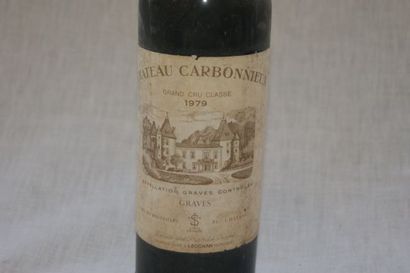 null 1 bouteille de Graves, Château Carbonnieux, 1979 (els)
