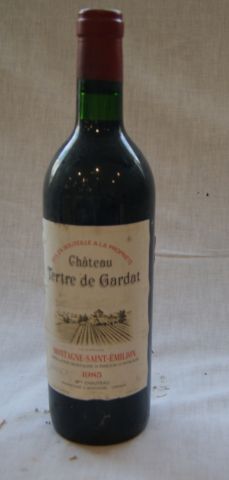 null 1 bouteille de Montagne Saint Emilion, Château Tertre de Gardat, 1985.