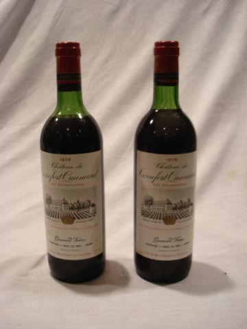 null 2 bouteilles de Château de Terrefort-Quancard, 1976. (LB)