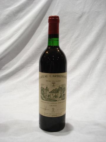 null 1 bouteille de Graves, Château Carbonnieux, 1983