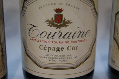 null 3 bouteilles de vin de Tourraine, Cépage Côt, 1989. (1esa, B)