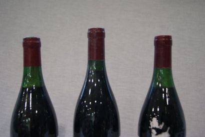 null 3 bouteilles de Tourraine, Les Clos Neufs des Archambaults, 1989. (LB)