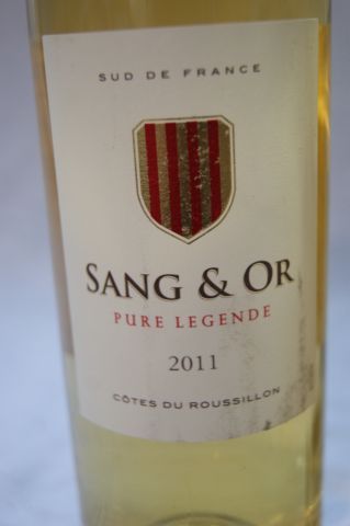 null Lot de 3 bouteilles : 2 de Côtes du Roussillon, Sang et Or, 2011 / 1 de Baron...