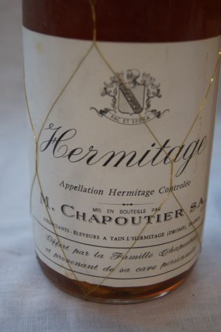 null 2 bouteilles de Hermitage, Chapoutier, 1982. (LB, 1esa)