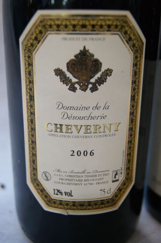 null Lot de 4 bouteilles : 1 Cheverny, domaine de la Desouchere, 2006 et 3 de château...