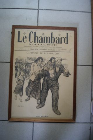 null Page du Journal "Le Chambard" du 16 décembre 1893. Encadrée sous verre. 50 x...