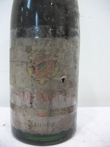 null 1 bouteille de Clos de Vougeot, J. Thorin (date illisible, étiquette scotch...