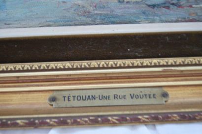 null F. NIZOT "Ruelle à Tétouan" Huile sur toile SBD et datée 1931. Cadre en bois...
