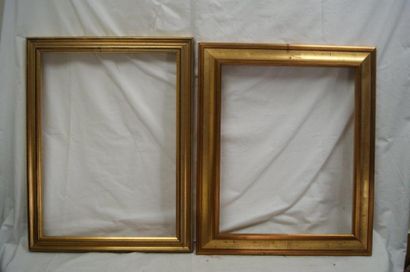 null Lot de deux cadres en bois doré. Extérieurs : 60 x 46 cm et 59 x 50 cm Intérieurs...