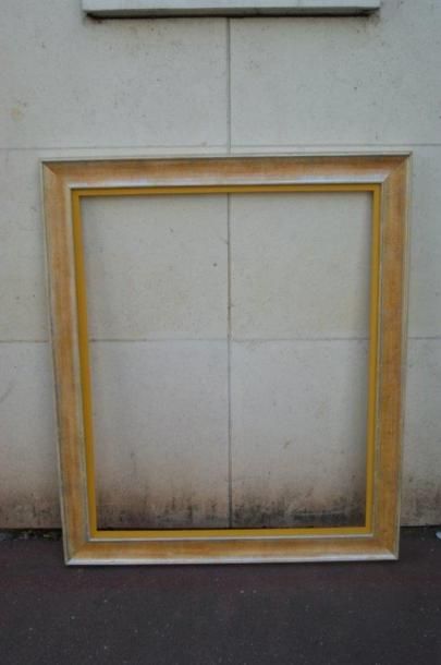 null Grand cadre en bois laqué. 110 x 93 cm et 92 x 75 cm