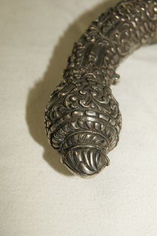 null Pistolet turque, en argent (bas titre). XVIIIe siècle. Long.: 42 cm