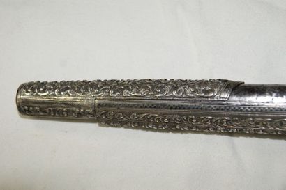null Pistolet turque, en argent (bas titre). XVIIIe siècle. Long.: 42 cm