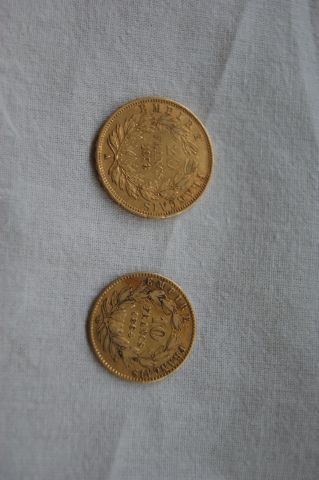 null Lot comprenant une pièce de 10 francs (1864) et une de 20 francs (1858) or....