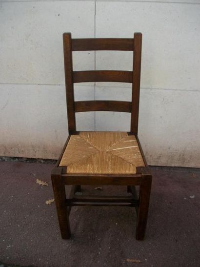 null Ensemble de 5 chaises en bois naturel assises cannées , Style Louis XVI . Accident...