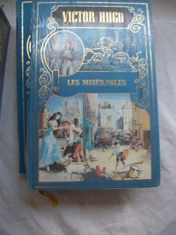 null Victor HUGO "Les Misérables" De Crémille, 1991. 6 tomes. (+ 1 second exemplaire...