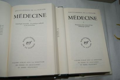 null Encyclopédie de La Pléiade, "Médecine" tome 1 (1980) et tome 2 (1979)