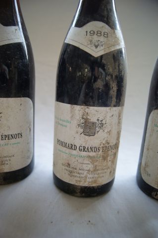 null 4 bouteilles de Pommard, Grands Epenots, domaine Gaunoux, 1988. (es)