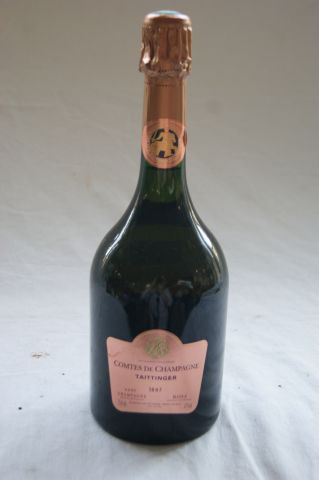 null 1 bouteille de champagne Taittinger Rosé,Comtes de Champagne, 1997.