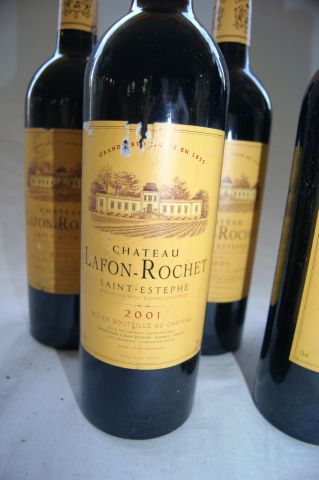 null 5 bouteilles de Saint Estèphe, Château Lafon Rochet, 2001. (ela)