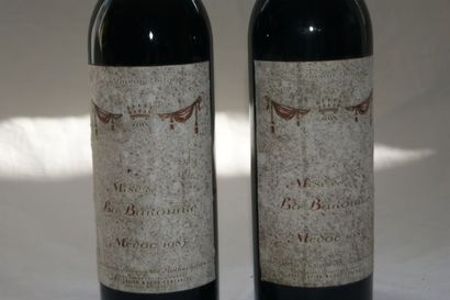 null 2 bouteilles de Médoc, Mise de la Baronnie, 1985. Es ; lb.