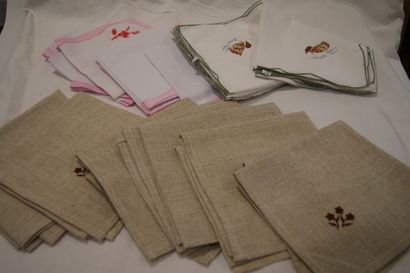 null Lot de serviettes de table en coton et lin, 3 modèles différents.